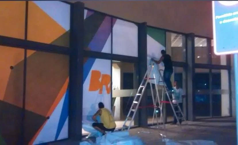 Exposição Acervos Copa Do Mundo / Adesivação